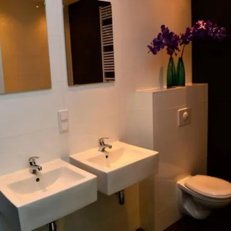 Fabulous 4 Bedroom Duplex By The City Centre Leidseplein! - Ref. Amsa404 Apartment Amsterdam