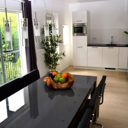 Fabulous 4 Bedroom Duplex By The City Centre Leidseplein! - Ref. Amsa404 아파트 *